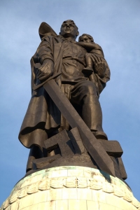 Spomenik vojniku oslobodiocu - Berlin
