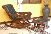Stolice za ljuljanje u domu