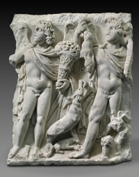 Reljef sarkofaga godišnja doba sa dva krilata Kupidona 